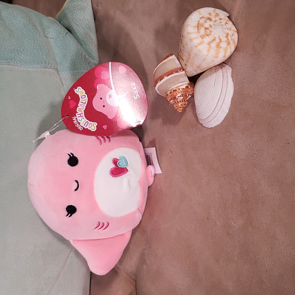 Squishmallows  - Saxa the Stingray 5" Valentine